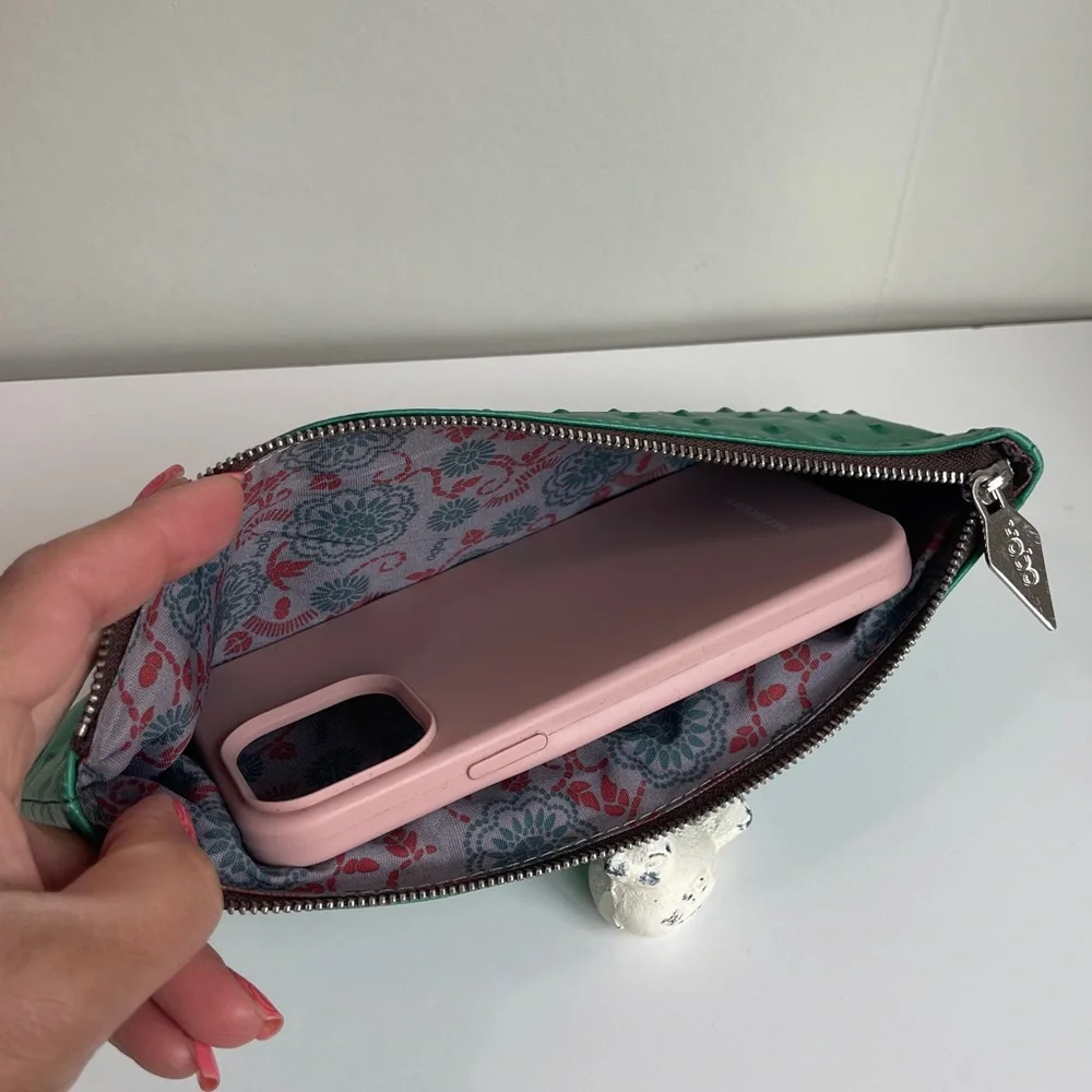 HOBO Vintage Jorden Clutch